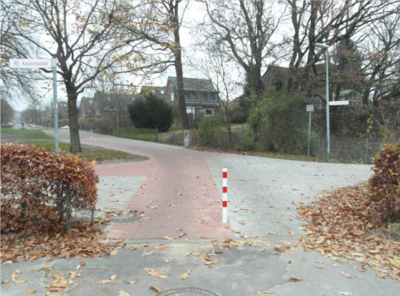 Zuwegung von Richard-Dehmel-Stra&szlig;e in Richtung Waldemar-Bonsels-Weg