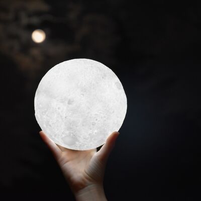 barbaranuvole-moon-7722682_tr&auml;umen