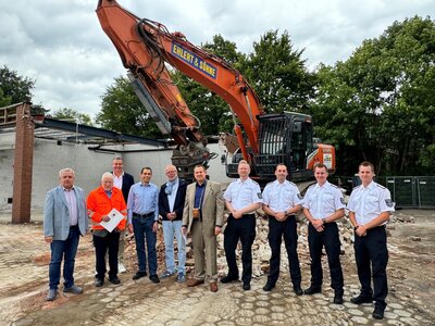 Abriss Fahrzeughalle FFW Mitte