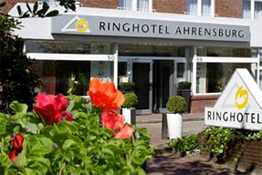 Frontansicht des Hotels